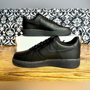 Nike Air Force 1 07 Brand New in the Box Never Worn Size 12